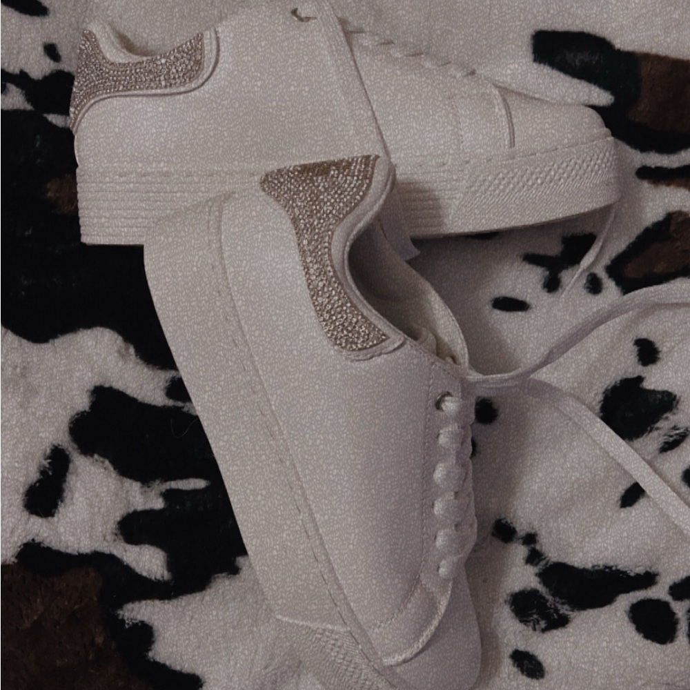 NWOT buckle brand platform rhinestone sneakers!